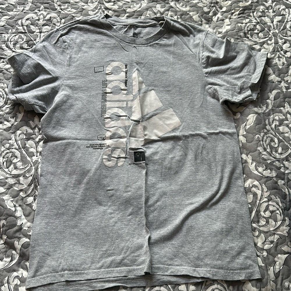 Men’s small adidas graphic t-shirt